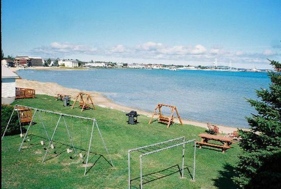 Sunrise Beach Motel Mackinaw City Kültér fotó