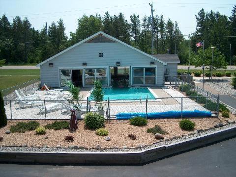 Sunrise Beach Motel Mackinaw City Kültér fotó