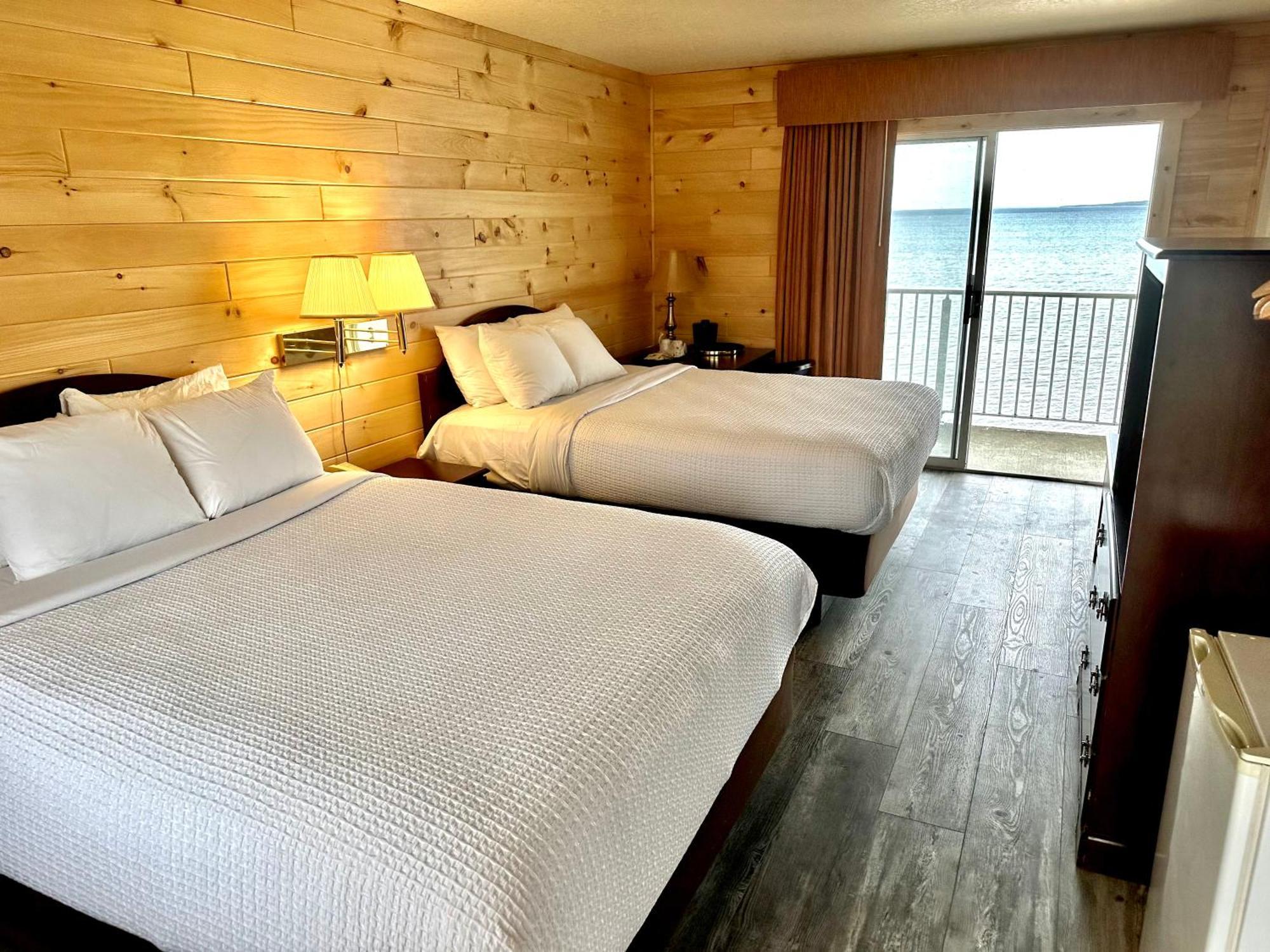 Sunrise Beach Motel Mackinaw City Kültér fotó