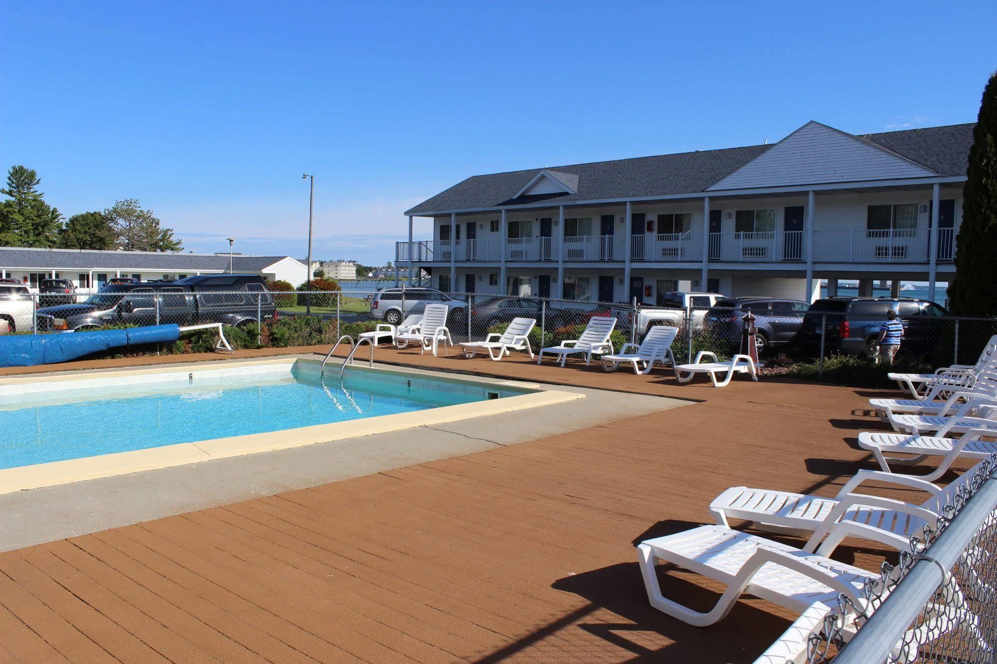 Sunrise Beach Motel Mackinaw City Kültér fotó