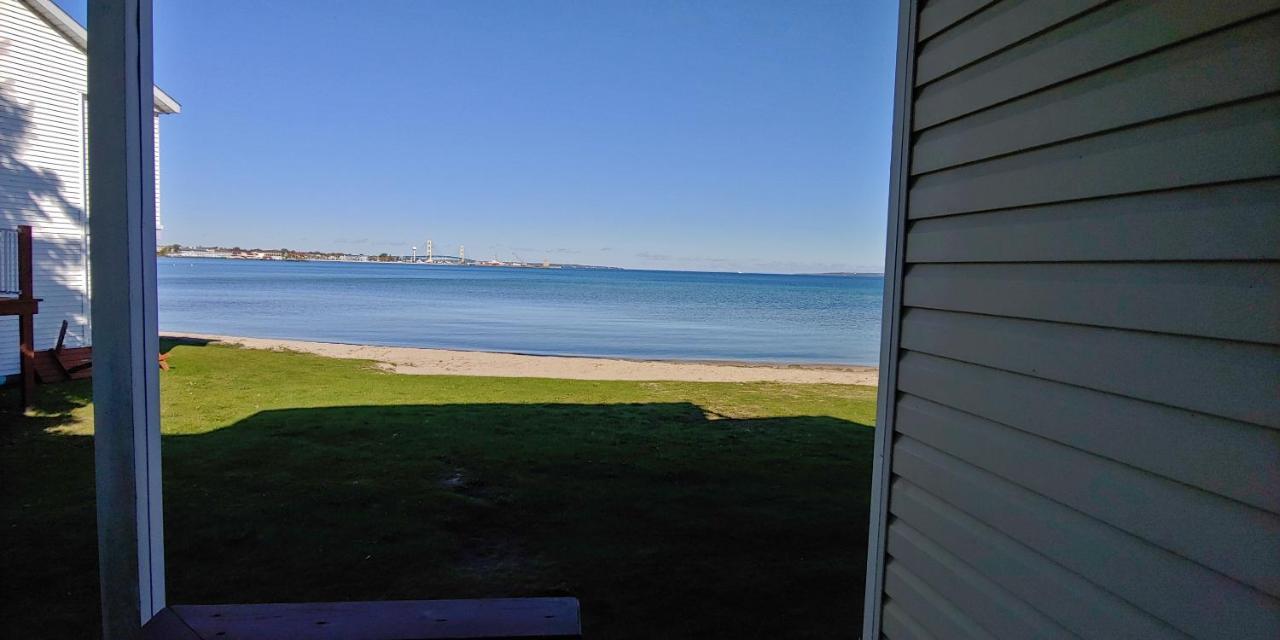 Sunrise Beach Motel Mackinaw City Kültér fotó